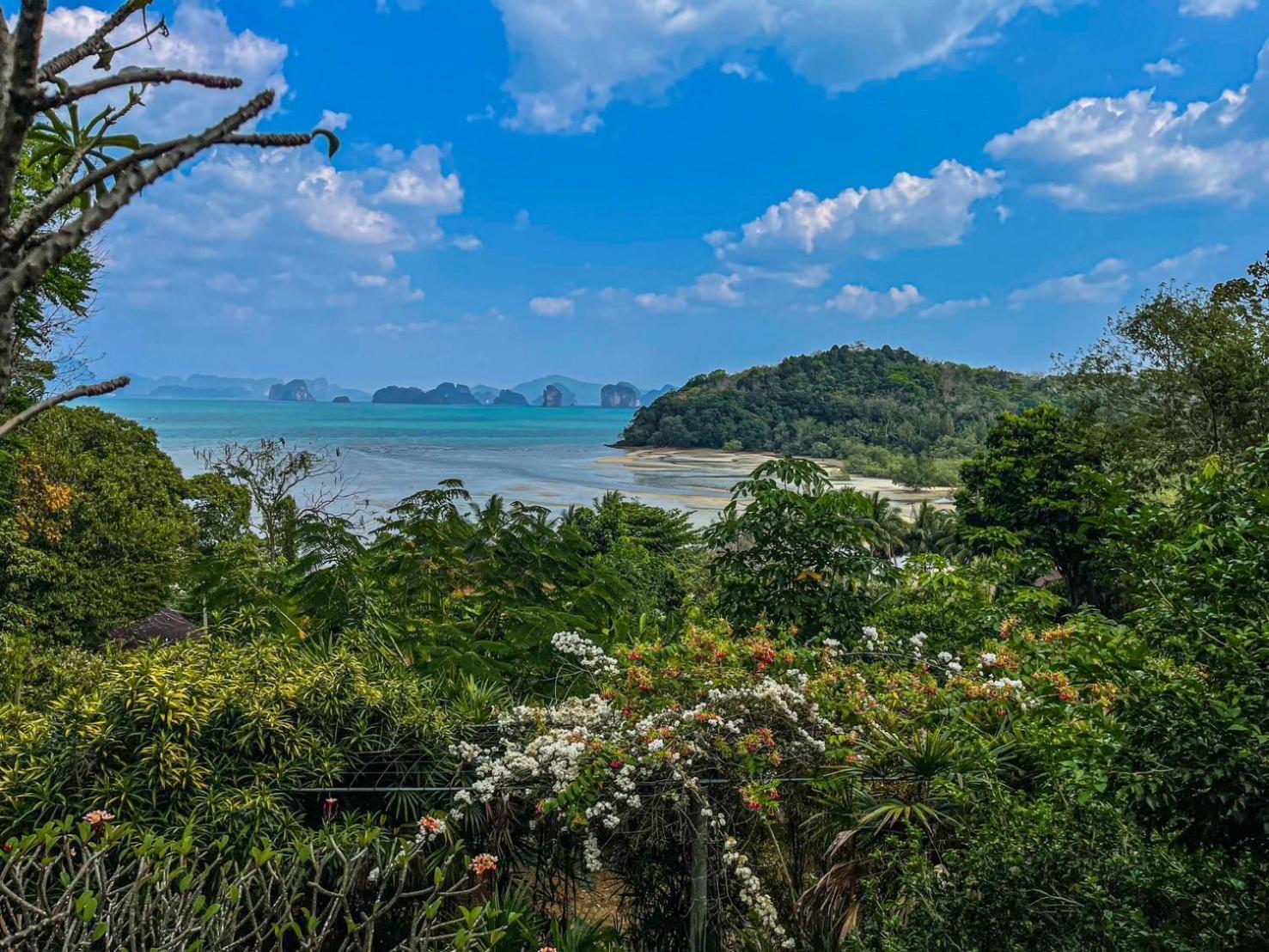 Hillhouse - Koh Yao Noi Bed & Breakfast Exterior photo